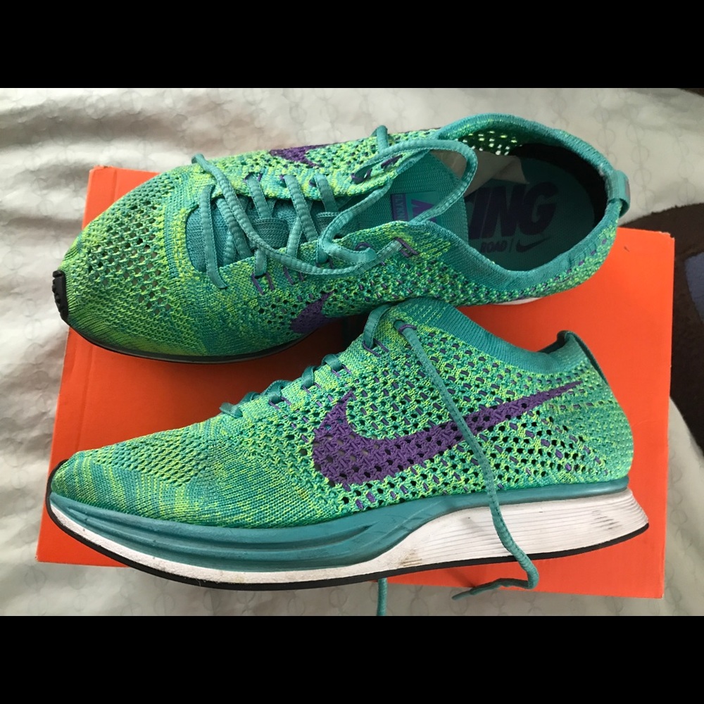 Nike Flyknit Racer sz6.5